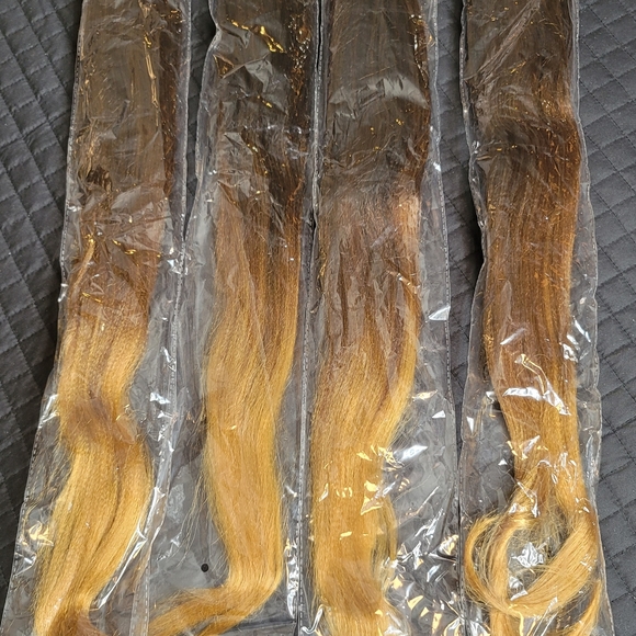 Braid Extensions Bundle. - Picture 9 of 12